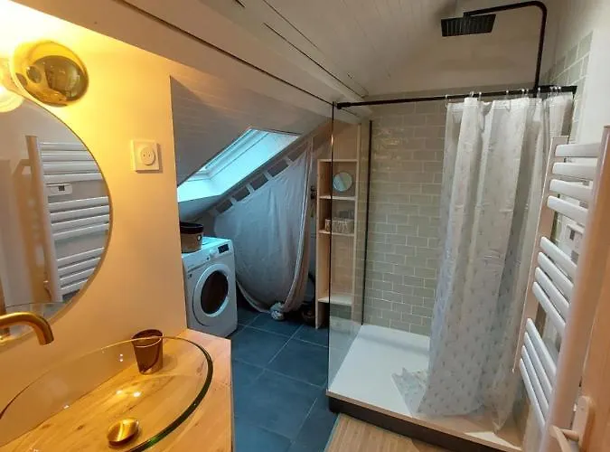 Chaleureux Classe 3 Etoiles - Idealement Situe